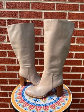 Marc Fisher Gabey Boots Womens 7.5 Beige Leather WIDE Calf Knee High Zipper NEW